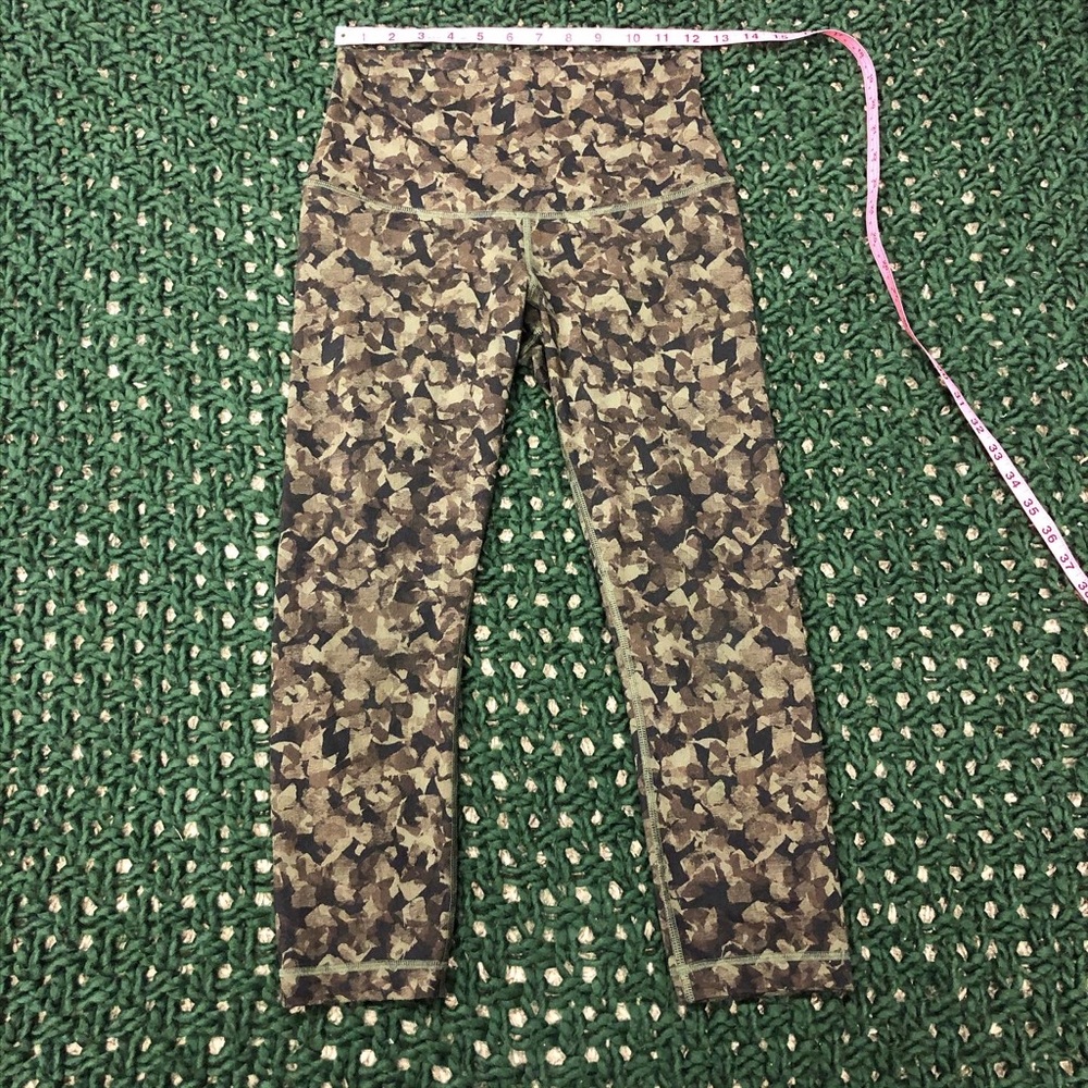 Lululemon crop